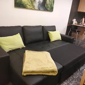 https://apartamentos-la-pena-b.tenerifehoteles.net